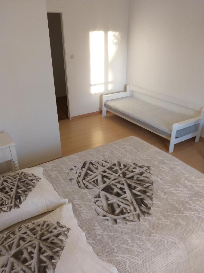 La Laujere Ivie - Gite & Piscine Privative Saint-Hilaire-du-Bois  외부 사진